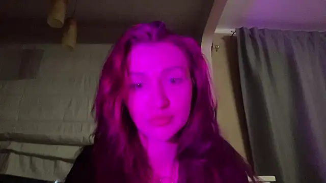 Snapshot of Nolenne chatting on June 27, 2026, 10:37 pm Nolenne online show from June 27, 2026, 10:37 pm
