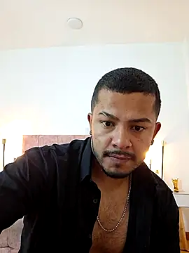 Snapshot of BrunoSilva_ chatting on July 19, 2026, 12:09 pm BrunoSilva online show from July 19, 2026, 12:09 pm