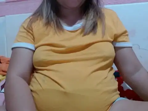 Snapshot of SweetPreggyElena chatting on June 21, 2026, 12:41 pm SweetPreggyElena online show from June 21, 2026, 12:41 pm