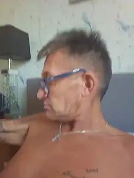 Snapshot of TheKnobSlobberer chatting on July 8, 2026, 8:08 am TheKnobSlobberer online show from July 8, 2026, 8:08 am