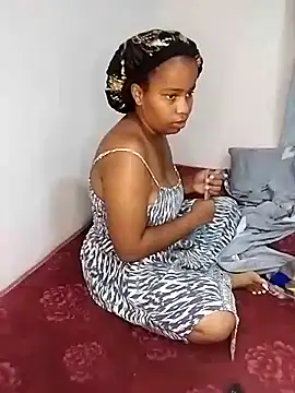 Snapshot of CurvyCharmsTush chatting on July 6, 2026, 4:31 pm CurvyCharmsTush online show from July 6, 2026, 4:31 pm