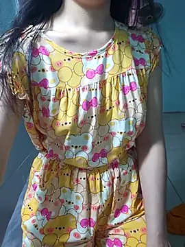 Snapshot of cherry_chjan chatting on August 1, 2026, 3:28 am cherry chjan online show from August 1, 2026, 3:28 am