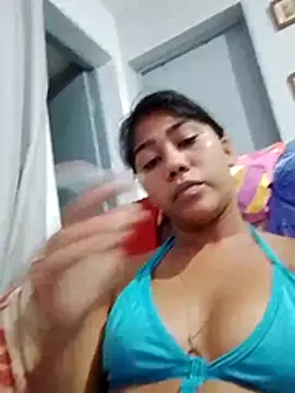 Snapshot of indiazinha__ chatting on July 1, 2026, 6:15 am indiazinha online show from July 1, 2026, 6:15 am