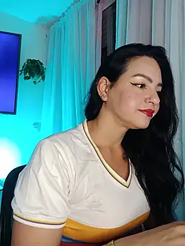 WandaArias online show from July 5, 2026, 3:34 am