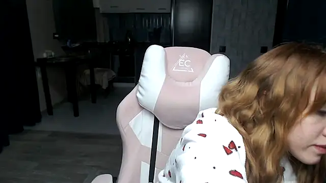 Reginasmilee online show from October 26, 2025, 1:11 am