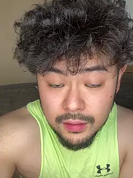 Snapshot of taku_bear chatting on July 8, 2026, 11:31 pm taku bear online show from July 8, 2026, 11:31 pm