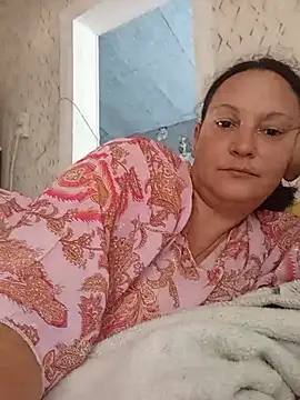 Snapshot of Irisssska chatting on July 15, 2026, 9:03 am Irisssska online show from July 15, 2026, 9:03 am