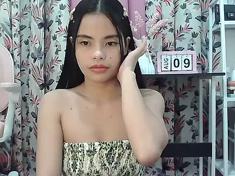 Snapshot of urprettyjane4u chatting on August 8, 2026, 11:18 pm urprettyjane4u online show from August 8, 2026, 11:18 pm