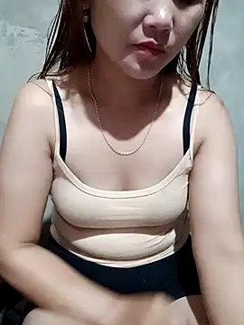 Snapshot of Emma-18h chatting on June 26, 2026, 11:09 pm Emma-18h online show from June 26, 2026, 11:09 pm