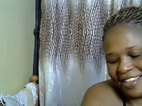 Snapshot of Pretty_Cupcake7 chatting on July 13, 2026, 4:43 pm Pretty Cupcake7 online show from July 13, 2026, 4:43 pm