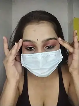 Snapshot of nikita-cam chatting on July 18, 2026, 4:33 pm nikita-cam online show from July 18, 2026, 4:33 pm