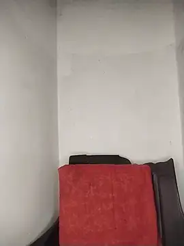Snapshot of nikita-cam chatting on July 20, 2026, 5:04 pm nikita-cam online show from July 20, 2026, 5:04 pm