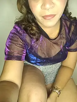 Snapshot of shreya-cam chatting on July 8, 2026, 6:23 pm shreya-cam online show from July 8, 2026, 6:23 pm