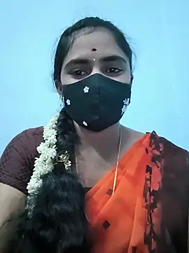 Snapshot of Megavarthinii chatting on August 5, 2026, 3:48 pm Megavarthinii online show from August 5, 2026, 3:48 pm