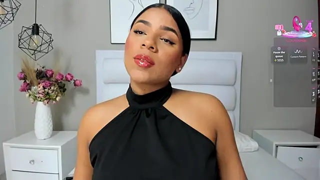 christineowens  online show from June 30, 2026, 3:07 am
