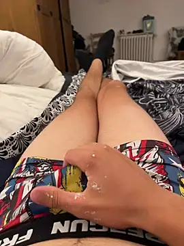 Snapshot of tom27776 chatting on July 9, 2026, 10:58 pm tom27776 online show from July 9, 2026, 10:58 pm