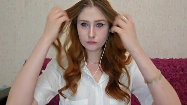 EvaTeaseQueen online show from June 25, 2026, 7:07 pm