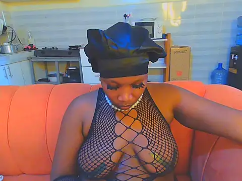 Snapshot of LolaAdriana chatting on July 7, 2026, 4:26 am LolaAdriana online show from July 7, 2026, 4:26 am