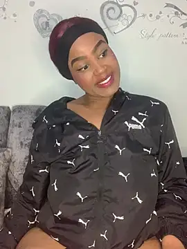 Ayla Noir online show from August 9, 2026, 1:51 am