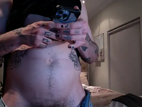 Snapshot of NAUGHTYSHAUDY chatting on June 24, 2026, 7:57 pm NAUGHTYSHAUDY online show from June 24, 2026, 7:57 pm
