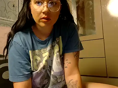 Virtualvixen8 online show from July 2, 2026, 10:49 pm