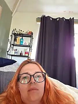 Snapshot of boodemblue chatting on June 30, 2026, 4:19 pm boodemblue online show from June 30, 2026, 4:19 pm