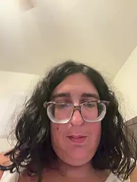 Snapshot of Strippergirl41 chatting on June 30, 2026, 9:32 am Strippergirl41 online show from June 30, 2026, 9:32 am