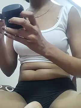 Snapshot of Hot__Rozy chatting on July 2, 2026, 5:30 pm Hot Rozy online show from July 2, 2026, 5:30 pm