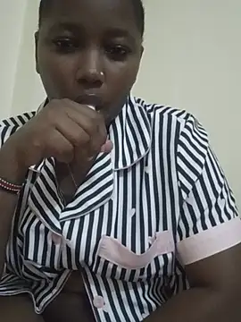 Snapshot of Vina_Etty chatting on July 11, 2026, 12:02 am Vina Etty online show from July 11, 2026, 12:02 am