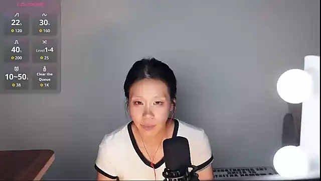 Anna-b8 online show from July 3, 2026, 1:56 am