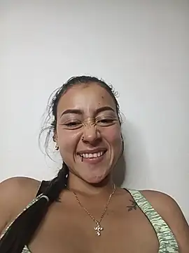 Snapshot of nikki_petite chatting on July 16, 2026, 5:13 am nikki petite online show from July 16, 2026, 5:13 am