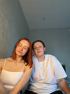 Snapshot of RyraVisit chatting on July 6, 2026, 4:31 pm RyraVisit online show from July 6, 2026, 4:31 pm