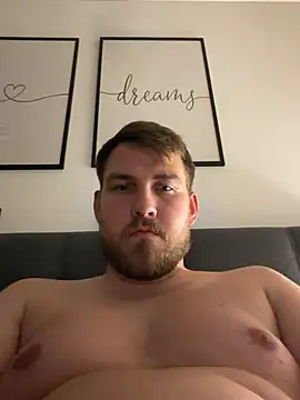 Snapshot of MarcoFootlover1 chatting on July 3, 2026, 5:25 am MarcoFootlover1 online show from July 3, 2026, 5:25 am
