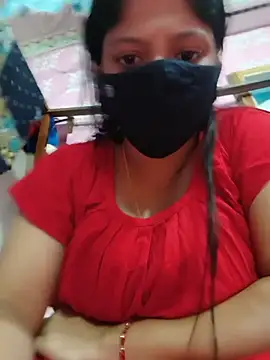 Snapshot of moumondal4 chatting on July 10, 2026, 6:17 am moumondal4 online show from July 10, 2026, 6:17 am