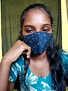 Snapshot of Tamil_Soloqueen_001 chatting on July 16, 2026, 4:18 am Tamil Soloqueen 001 online show from July 16, 2026, 4:18 am