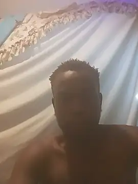 Snapshot of Ben001Rich chatting on July 5, 2026, 7:04 am Ben001Rich online show from July 5, 2026, 7:04 am