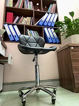 Snapshot of Chou-Choo chatting on July 7, 2026, 6:47 am Chou-Choo online show from July 7, 2026, 6:47 am