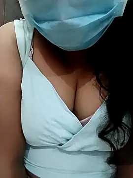 Roja sexy online show from July 9, 2026, 6:17 am