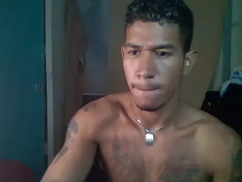 Snapshot of Albertt21cm chatting on July 5, 2026, 1:01 am Albertt21cm online show from July 5, 2026, 1:01 am