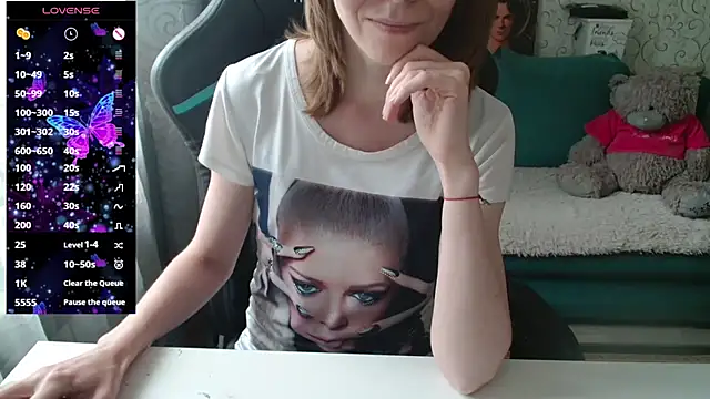 Snapshot of __Alisa__ chatting on July 8, 2026, 11:58 am Alisa online show from July 8, 2026, 11:58 am