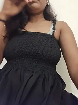 Snapshot of Sexyneera chatting on July 25, 2026, 5:43 pm Sexyneera online show from July 25, 2026, 5:43 pm