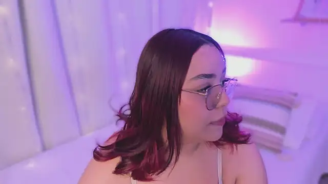 Snapshot of Valeria_Reyes_ chatting on July 9, 2026, 7:07 pm Valeria Reyes online show from July 9, 2026, 7:07 pm