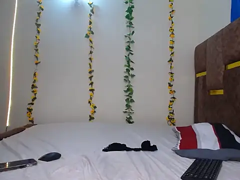 Snapshot of Sexy_Taliaa chatting on July 7, 2026, 9:30 pm Sexy Taliaa online show from July 7, 2026, 9:30 pm