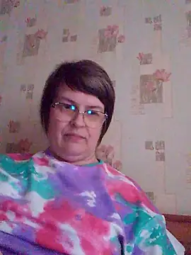 Snapshot of Irena-mis chatting on July 8, 2026, 4:33 pm Irena-mis online show from July 8, 2026, 4:33 pm