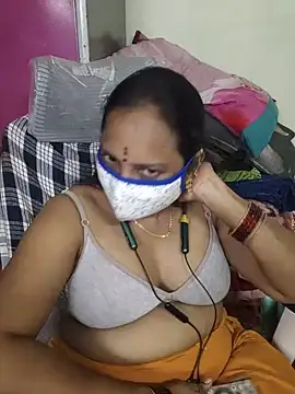 Snapshot of amudha143 chatting on July 13, 2026, 6:33 pm amudha143 online show from July 13, 2026, 6:33 pm