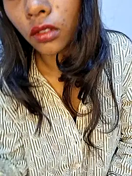 Snapshot of MysticDiya chatting on July 11, 2026, 5:54 am MysticDiya online show from July 11, 2026, 5:54 am