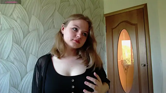 Nana Moon1 online show from July 10, 2026, 1:21 am