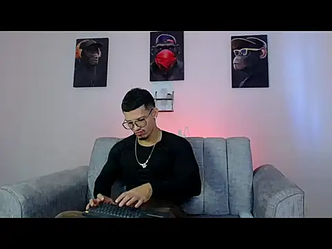 Snapshot of Ethan_rodgers01 chatting on July 14, 2026, 1:50 pm Ethan rodgers01 online show from July 14, 2026, 1:50 pm