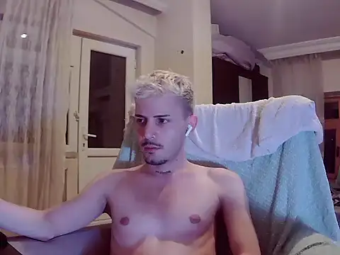 austindamon online show from July 18, 2026, 1:43 am