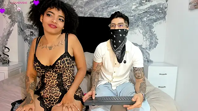 Snapshot of ErickAndSasha chatting on July 12, 2026, 5:04 pm ErickAndSasha online show from July 12, 2026, 5:04 pm